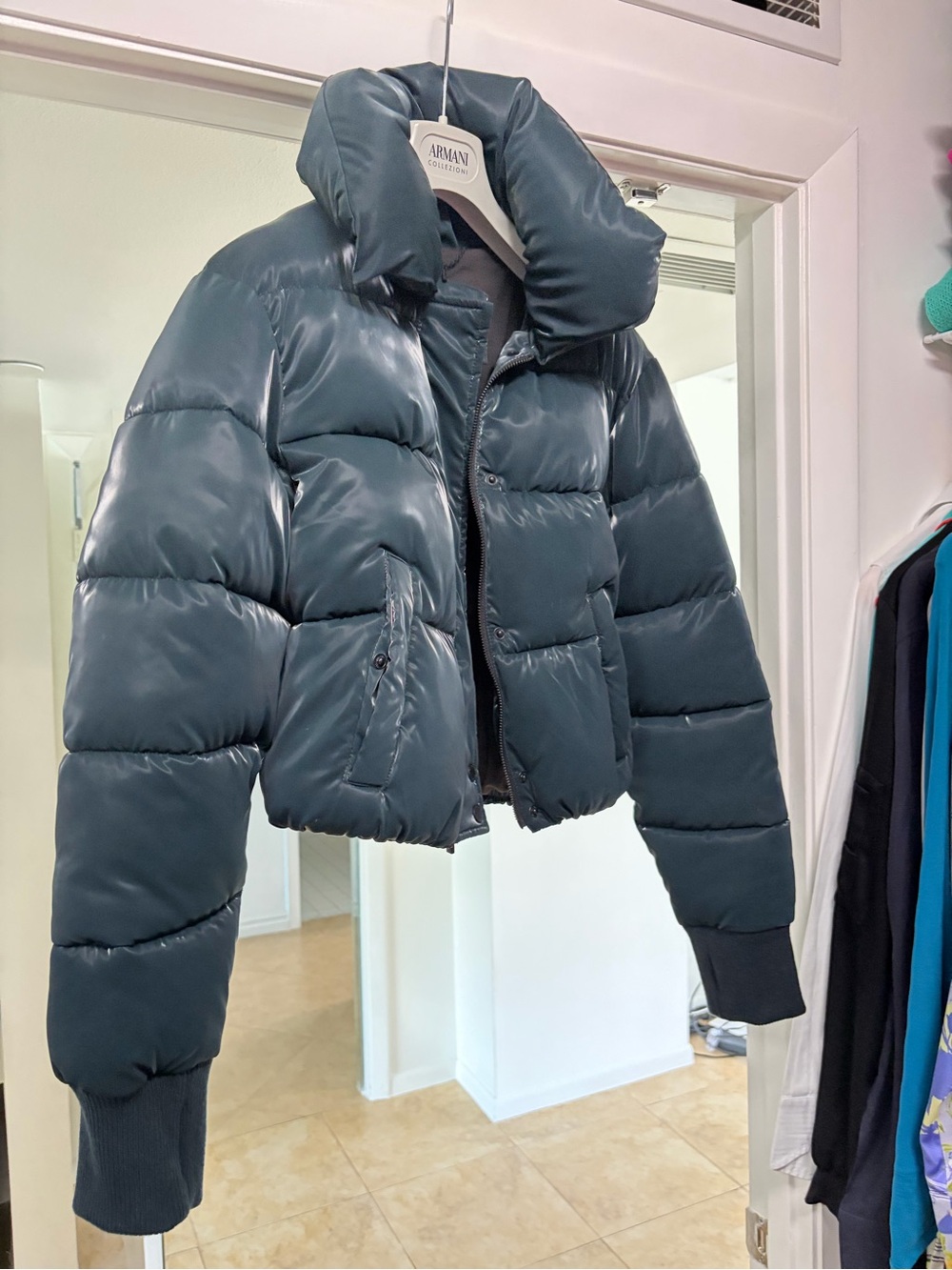 NWOT BCBG MAX AZRIA CROPPED PUFFER